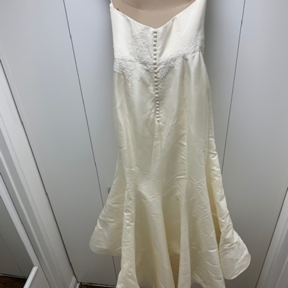 Brand New Amsale Mave Wedding Gown - Picture 5 of 6